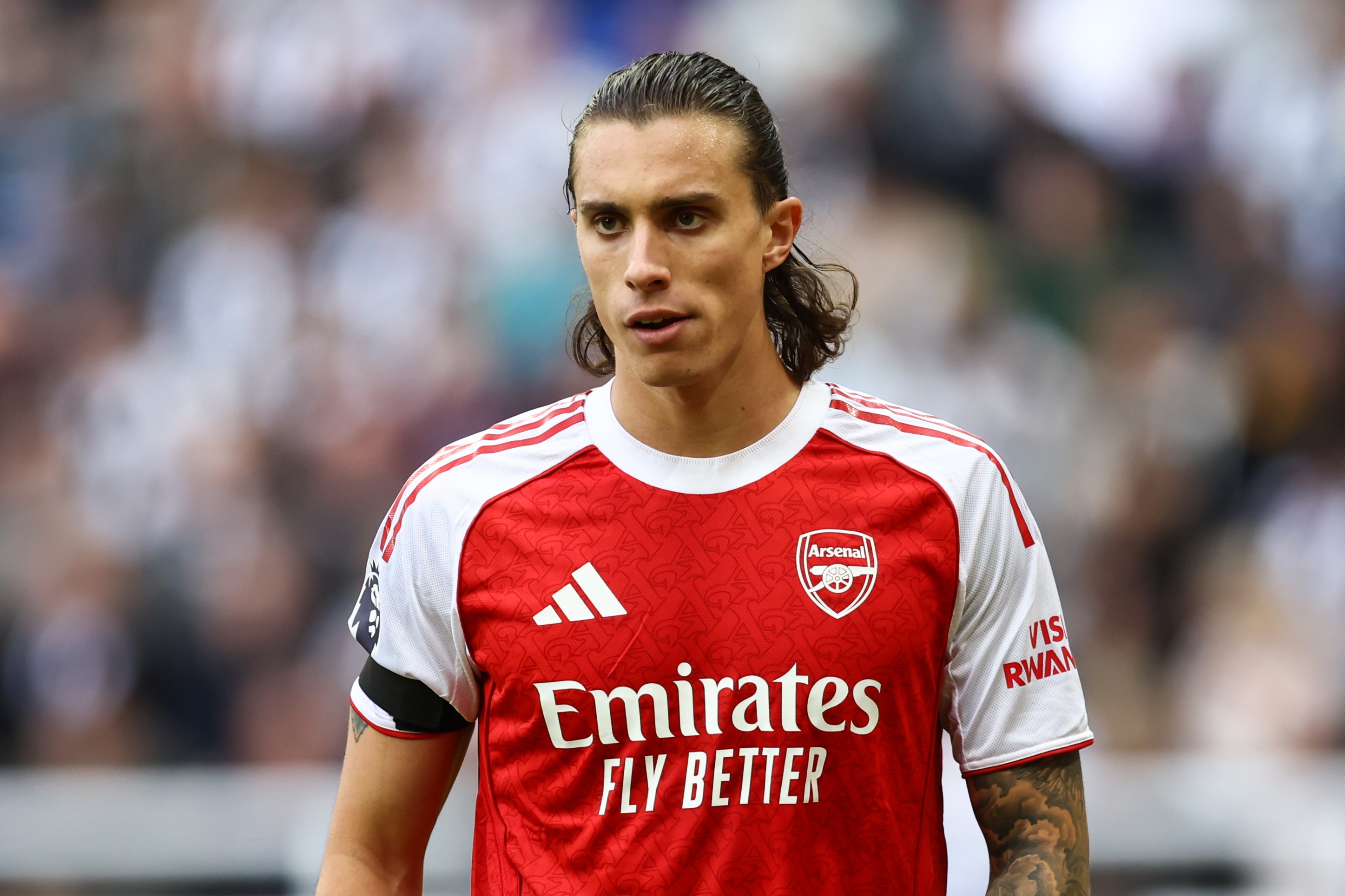 卡拉菲奥里：伦敦太拥堵所以不爱开车 枪手训练与意大利完全不同